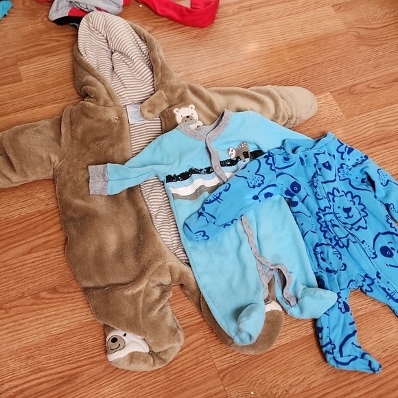 Carter's Other - Newborn outfits